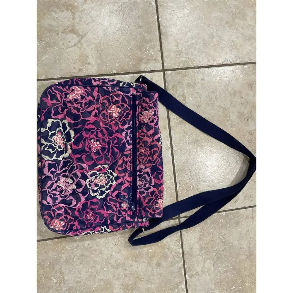 Vera Bradley large messenger bag katalina pink Clean Inside‎ 15 X 12 Crossbody